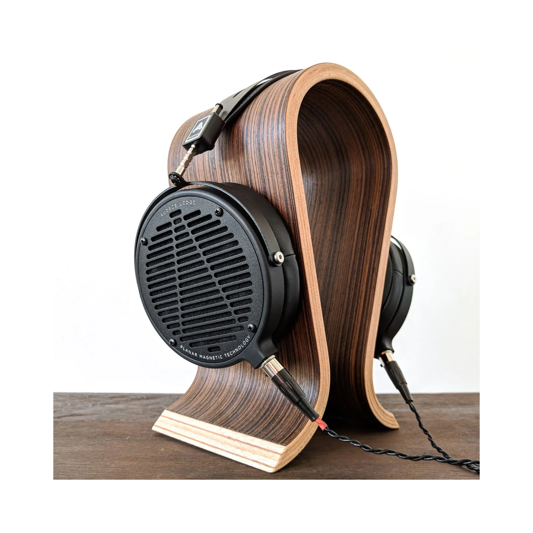 Audeze LCD-2 Classic - Over Ear Open Back Headphones - Image 4