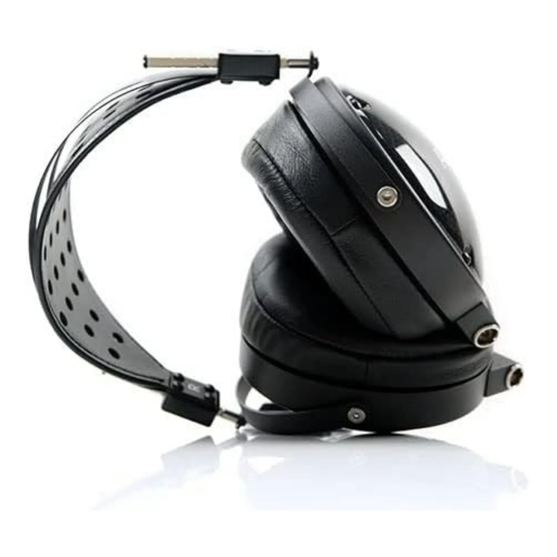Audeze LCD-XC Closed-Back Planar Magnetic Headphones - Image 2