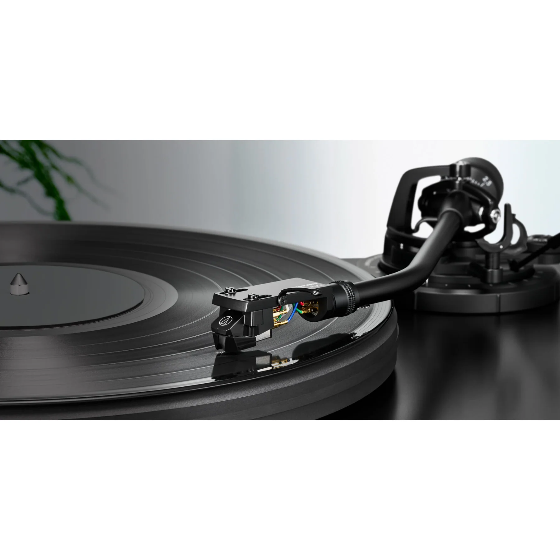 Audio-Technica AT-LP7X Fully Manual Belt-Drive Turntable - Image 3