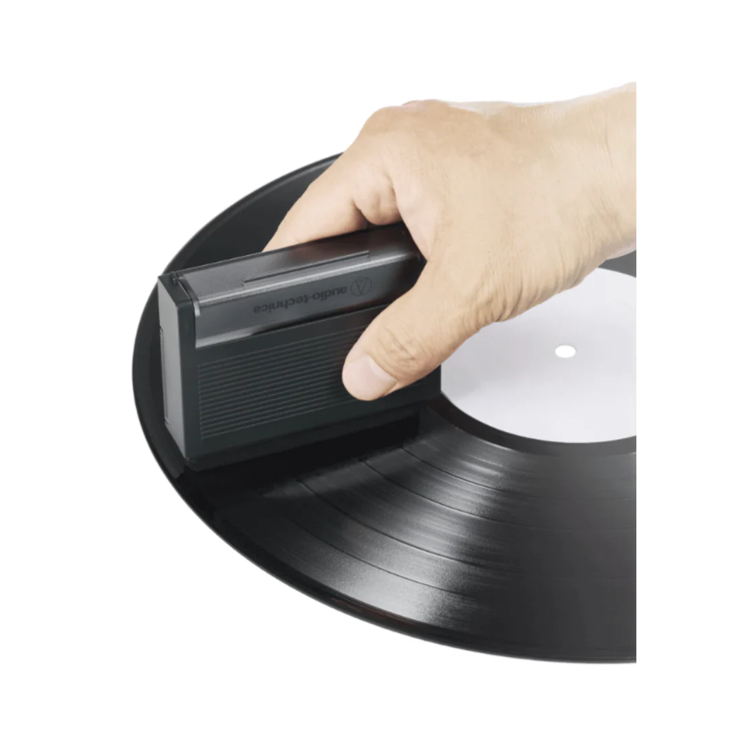 Audio Technica AT6028 Compact 3-1 Record Cleaning Tool - Image 5