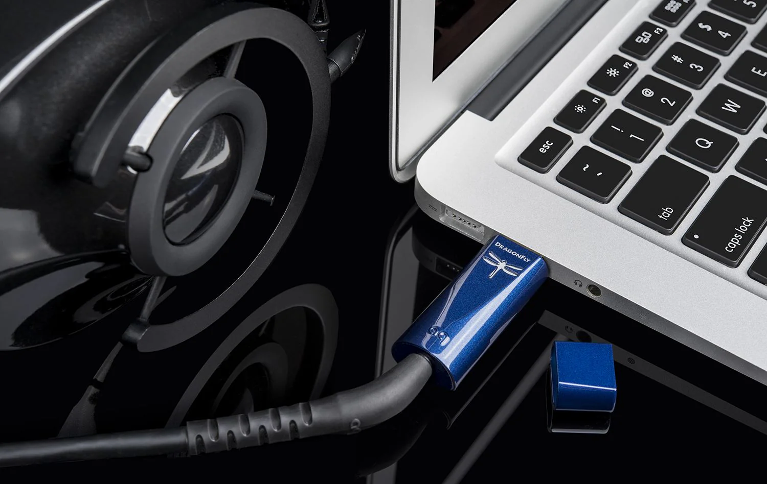 AudioQuest DragonFly Cobalt USB DAC + Preamp + Headphone Amp - Image 5