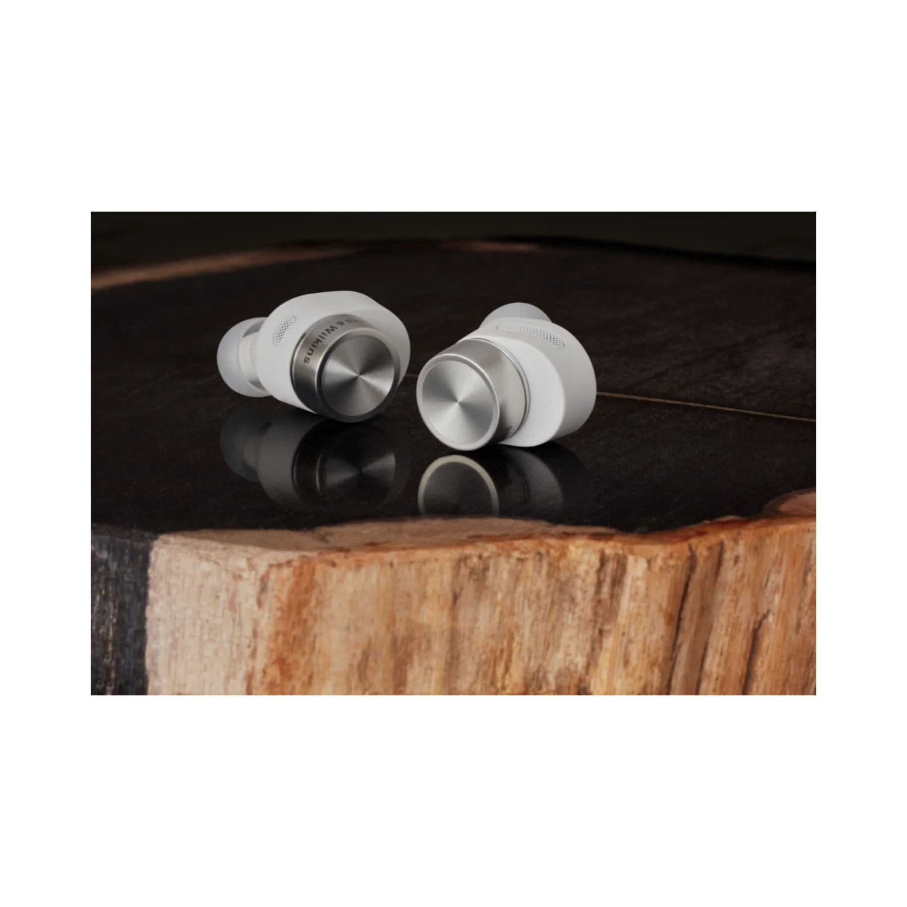 Bowers & Wilkins Pi7 S2 In-Ear True Wireless Earbuds - Clearance / Open Box - Image 14