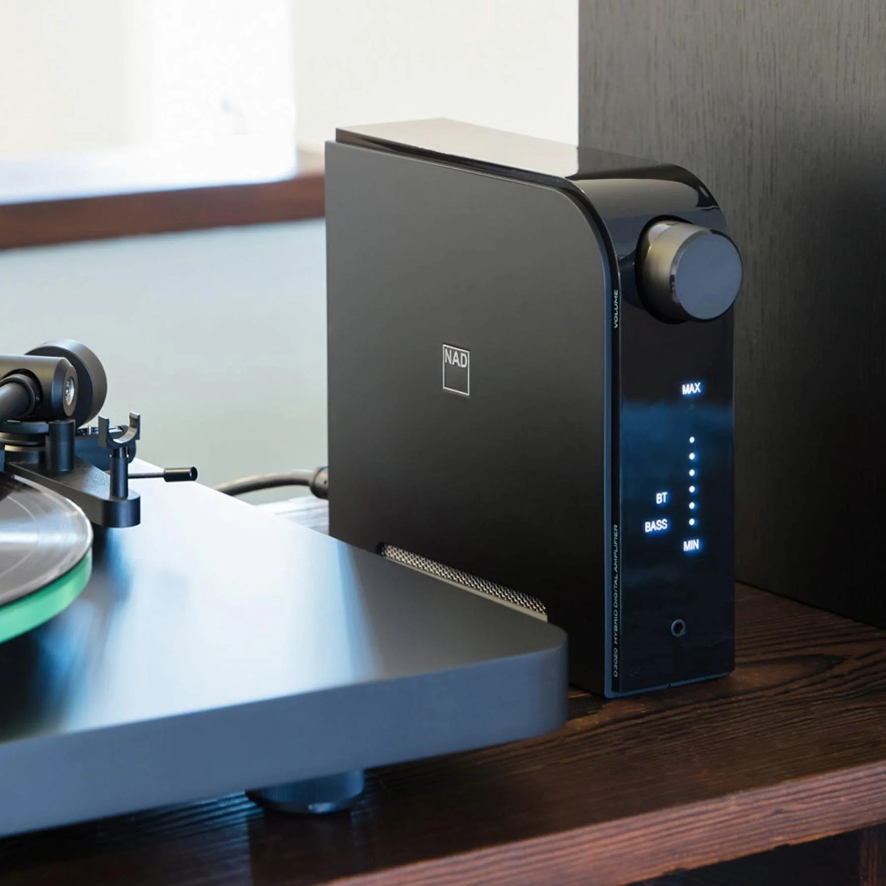 NAD D 3020 V2 Hybrid DAC Integrated Amplifier - Image 5