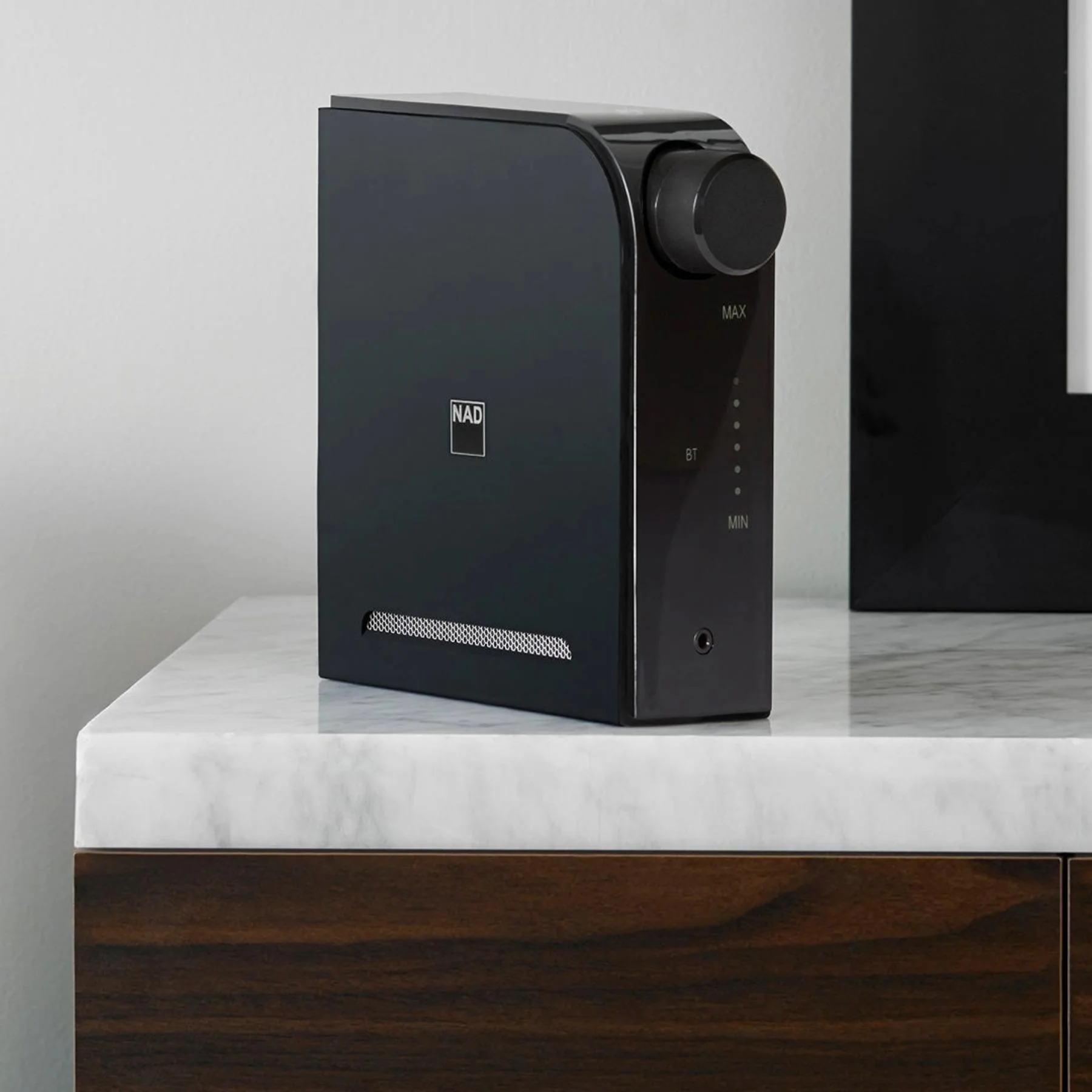 NAD D 3020 V2 Hybrid DAC Integrated Amplifier - Image 6