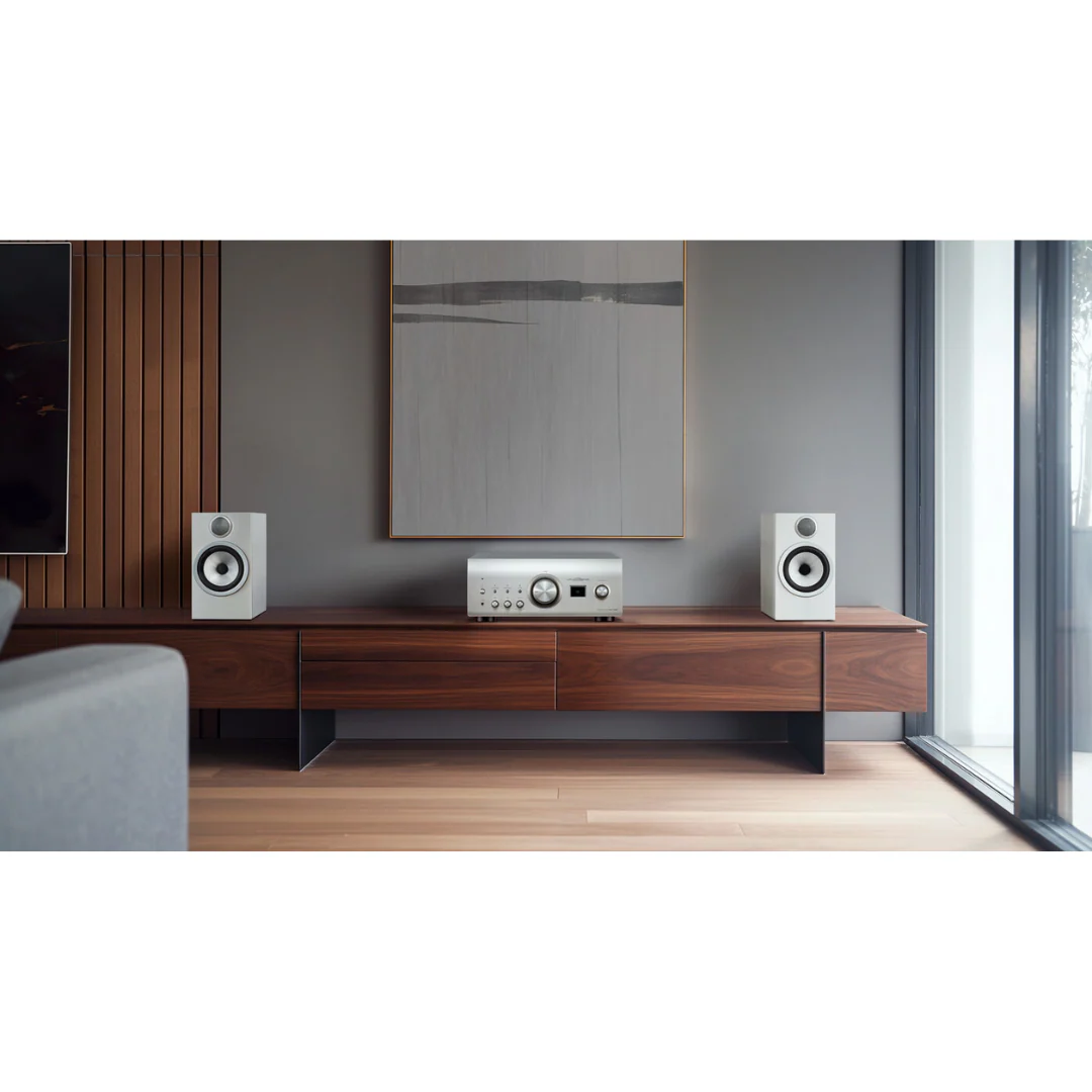 Denon PMA-3000NE 2-channel 160W integrated amplifier with MM/MC phono stage - Image 3