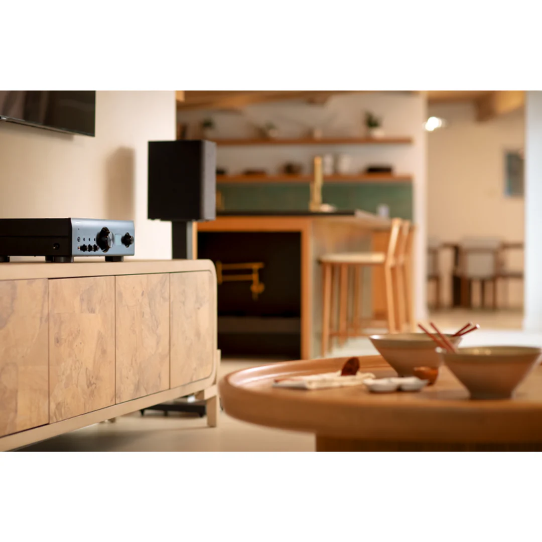 Denon PMA-900HNE Integrated Network Amplifier with HEOS Built-in - Image 4