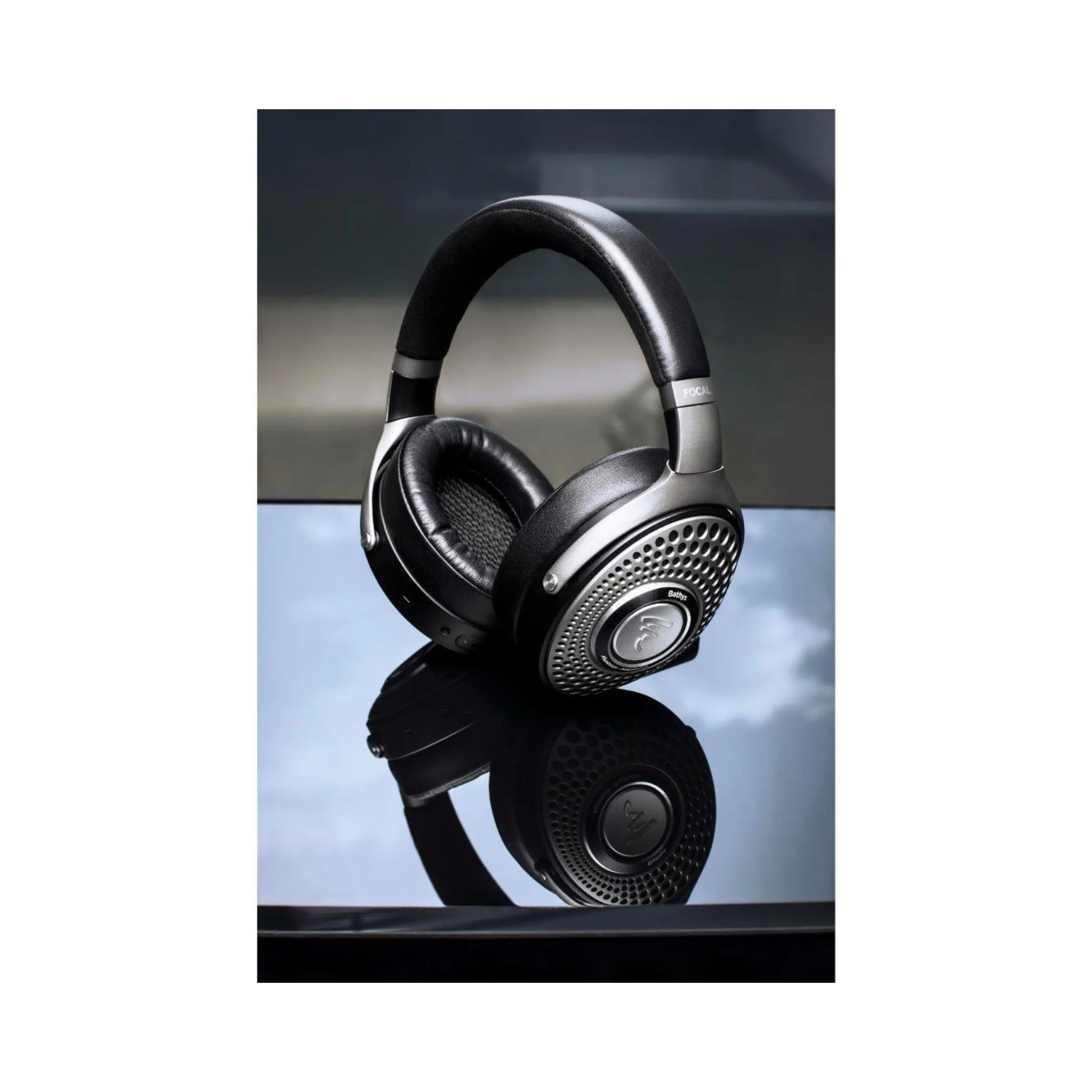 Focal Bathys - Premium Bluetooth Hi-Definition Portable Headphones with Built-In DAC - Clearance / Open Box - Image 8