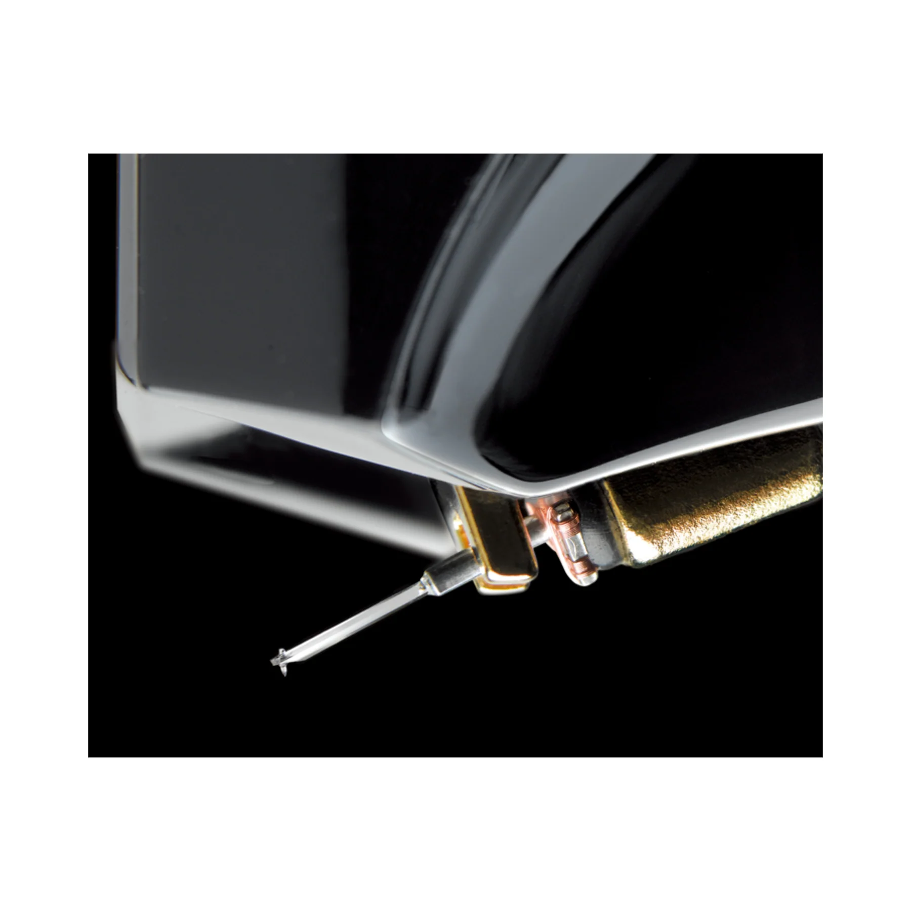 Hana MC: Unami Black Moving Coil Cartridge - Image 3