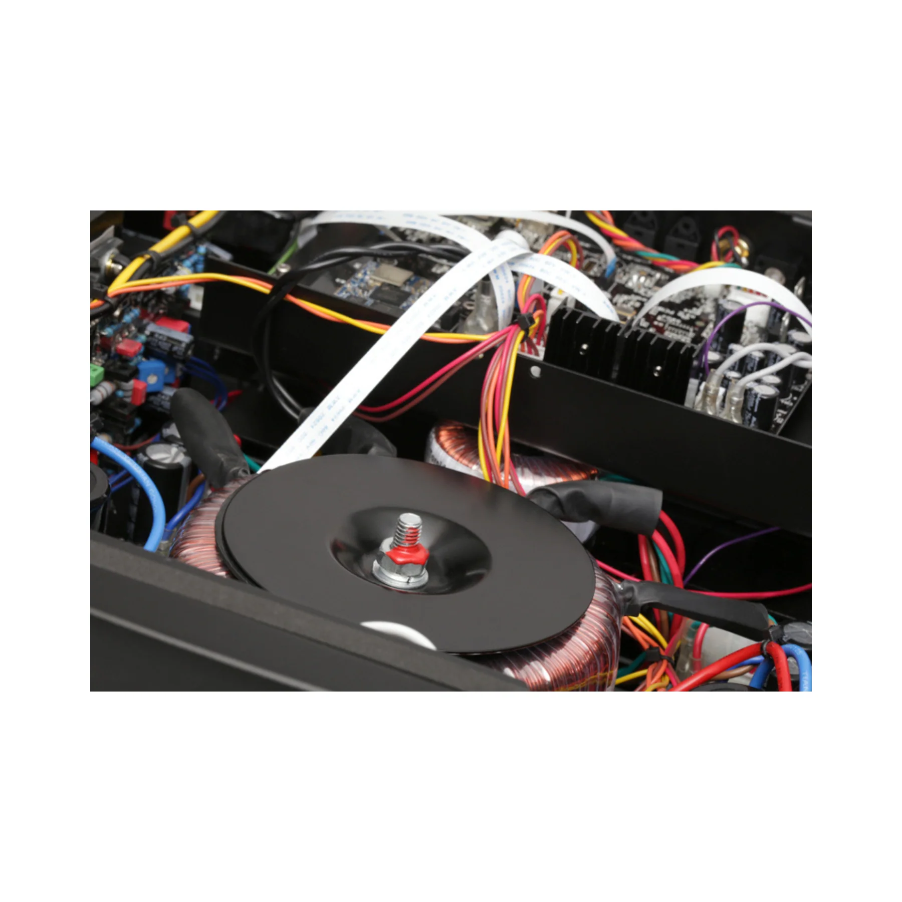 Hegel H600 Integrated Amplifier *B-Stock* (Black) - Clearance / Open Box - Image 4