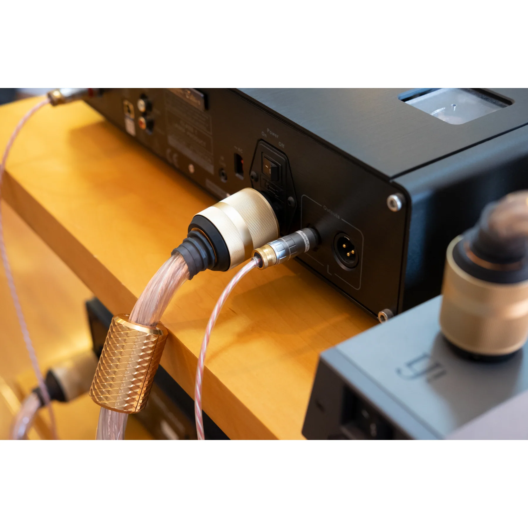 iFi Audio SilentPower SupaQuasar Active Power Cable - Image 6