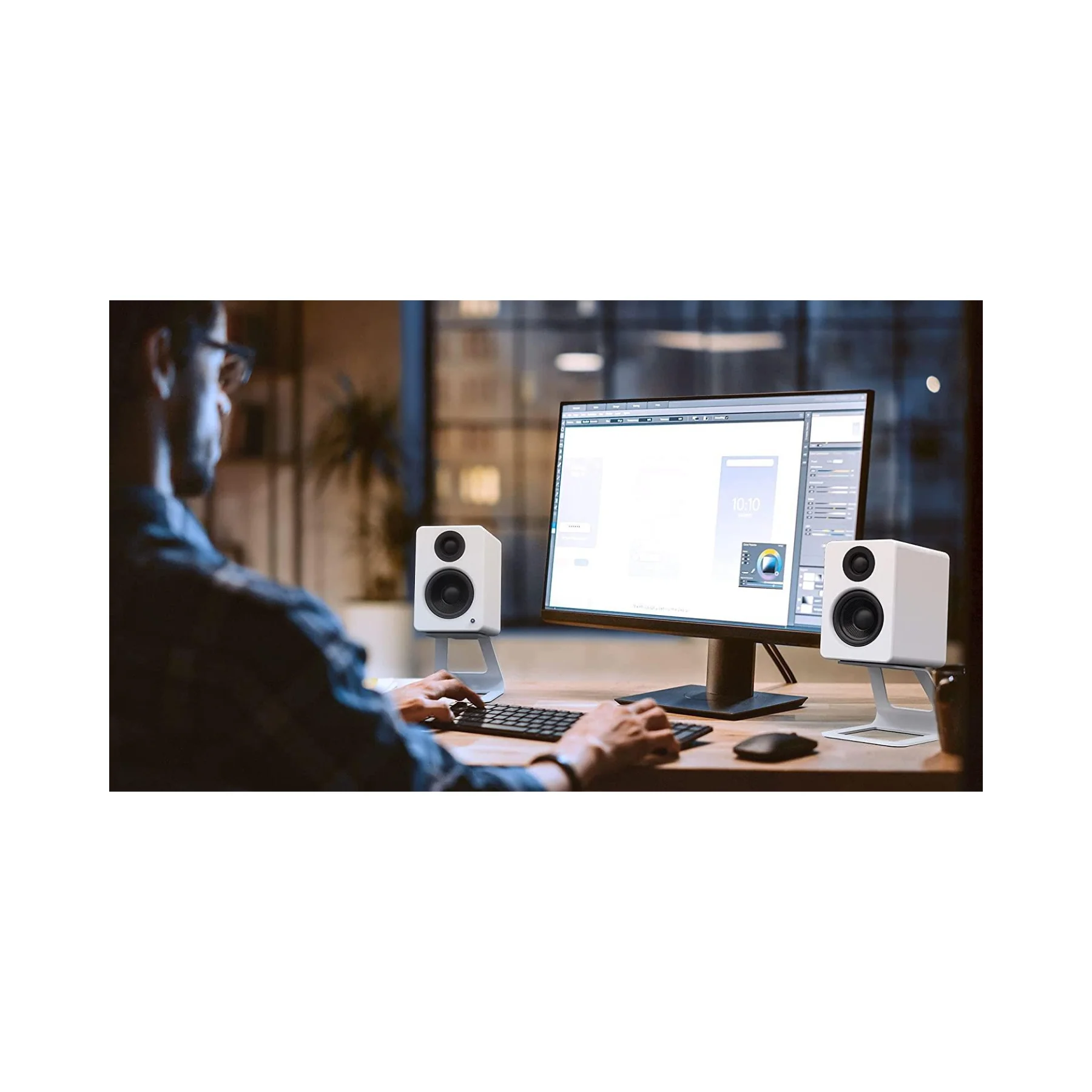 Kanto SE2 - Elevated Desktop Speaker Stands - Supports up to 7.1 lbs (White) - Clearance / Open Box - Image 4