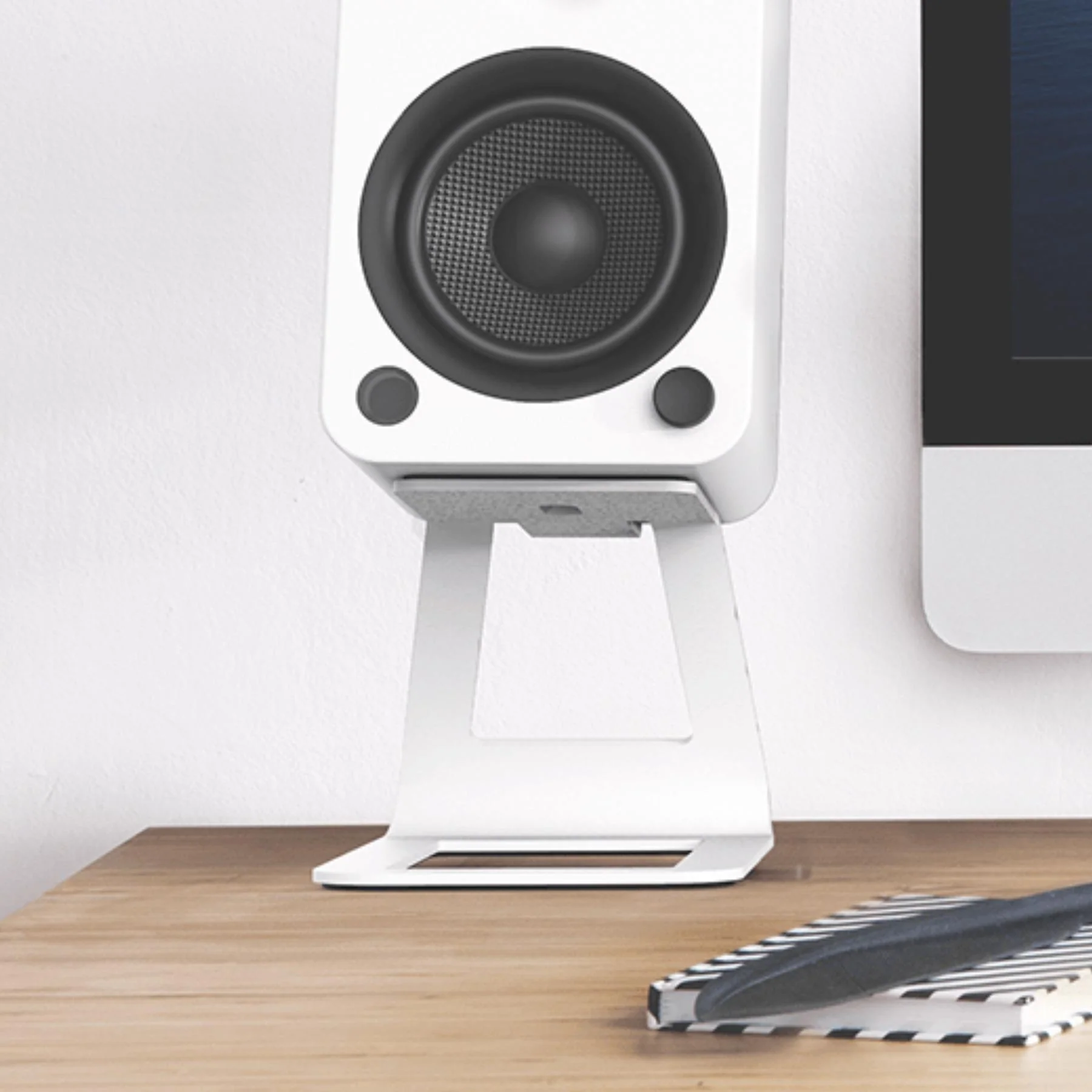 Kanto SE4 Desktop Speaker Stands - White Pair - Image 3