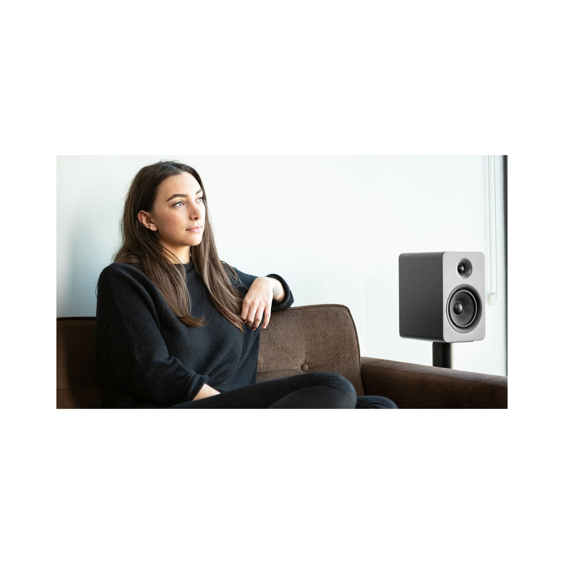 Kanto YU6 Powered Desktop Speakers with Bluetooth and Phono Preamp for Vinyl - Clearance / Open Box - Image 3