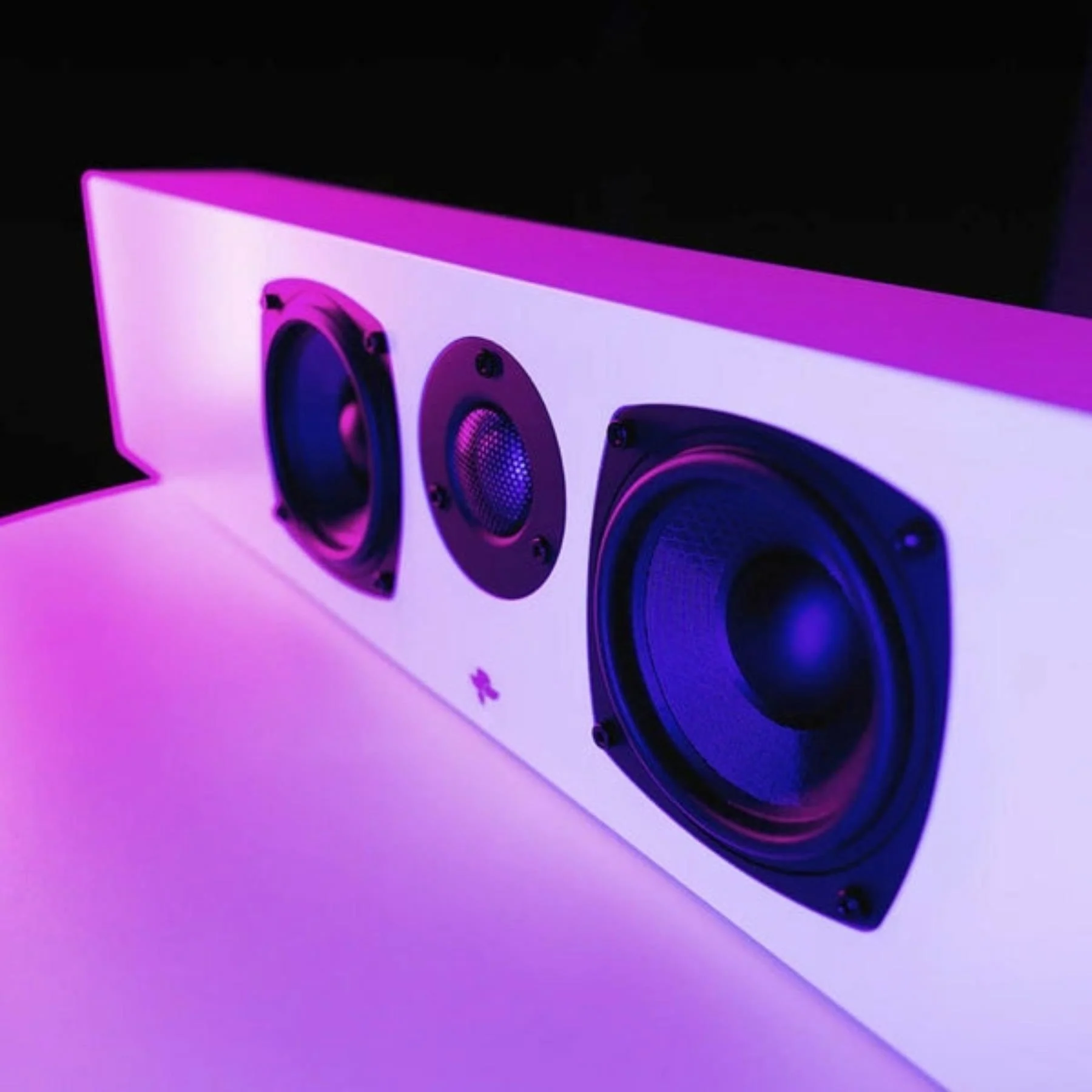 KIN Solo On‑Wall Speaker – Satin Black - Image 6