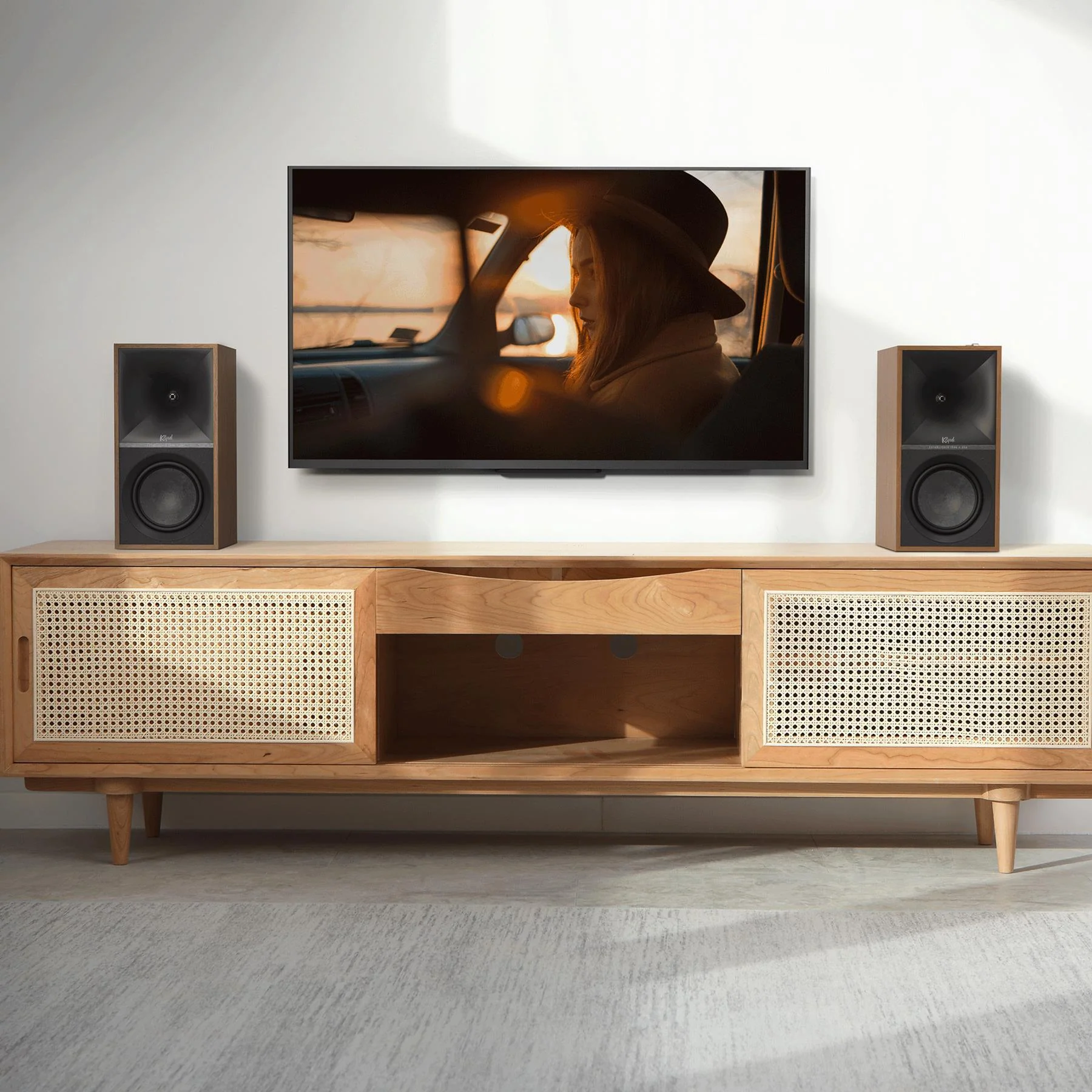 Klipsch The Sevens - Powered Bookshelf Speakers - Image 14