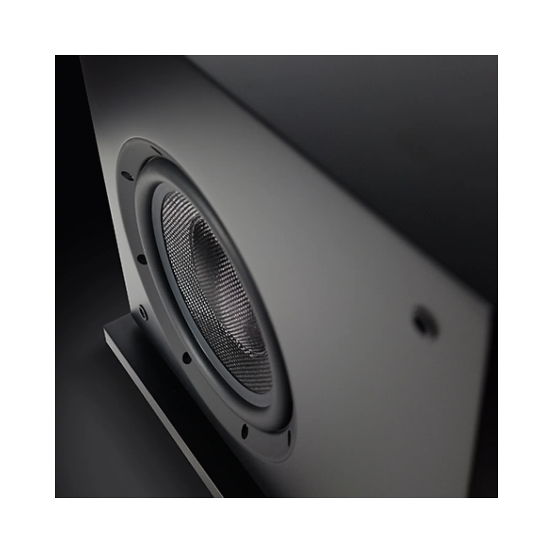 Leon Aaros Series A8-200 - 8" Ultra-Thin Powered Subwoofer (Black) - Clearance / Open Box - Image 5