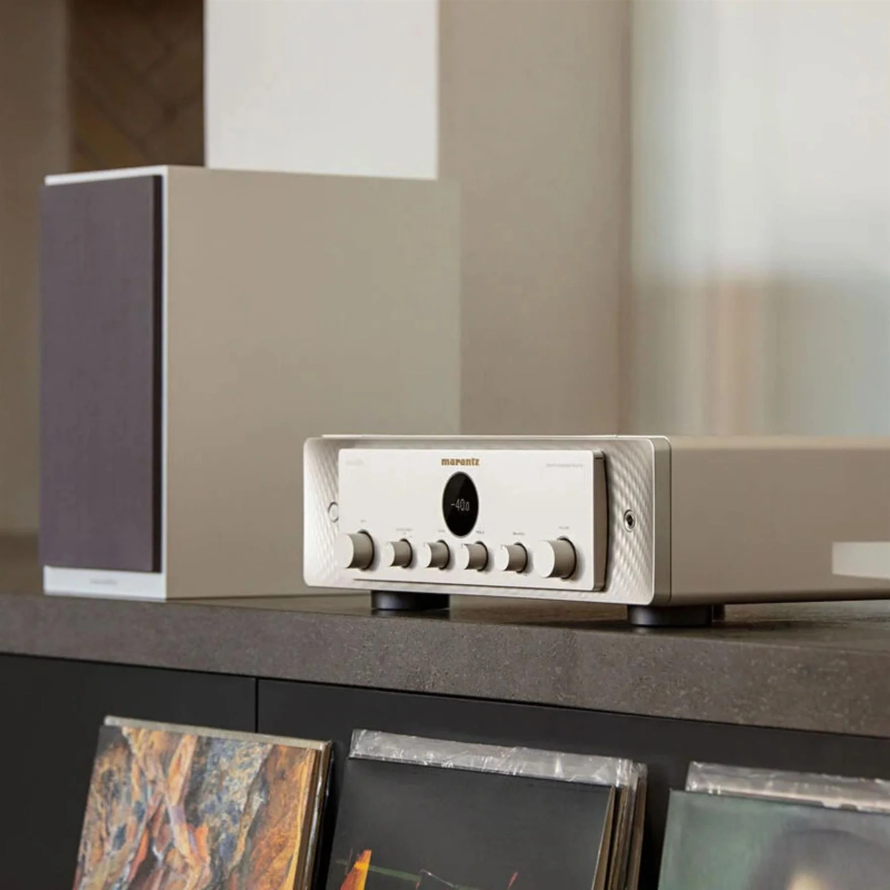 Marantz MODEL 40n - Premium Integrated Stereo Amplifier - Image 9