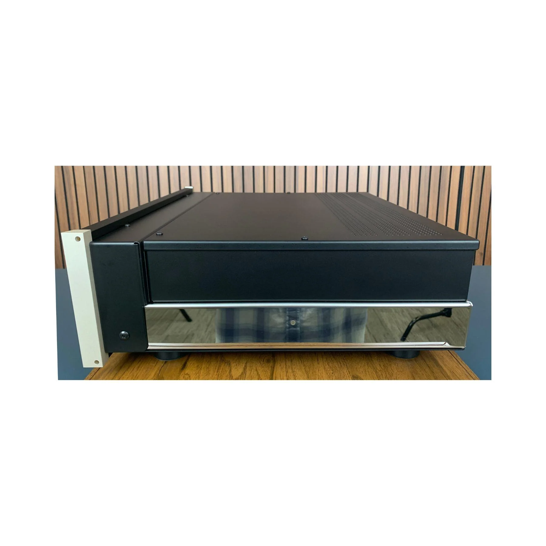 McIntosh MCT500 2-Channel SACD/CD Transport - Preowned - No Manufacturer Warranty - Image 2
