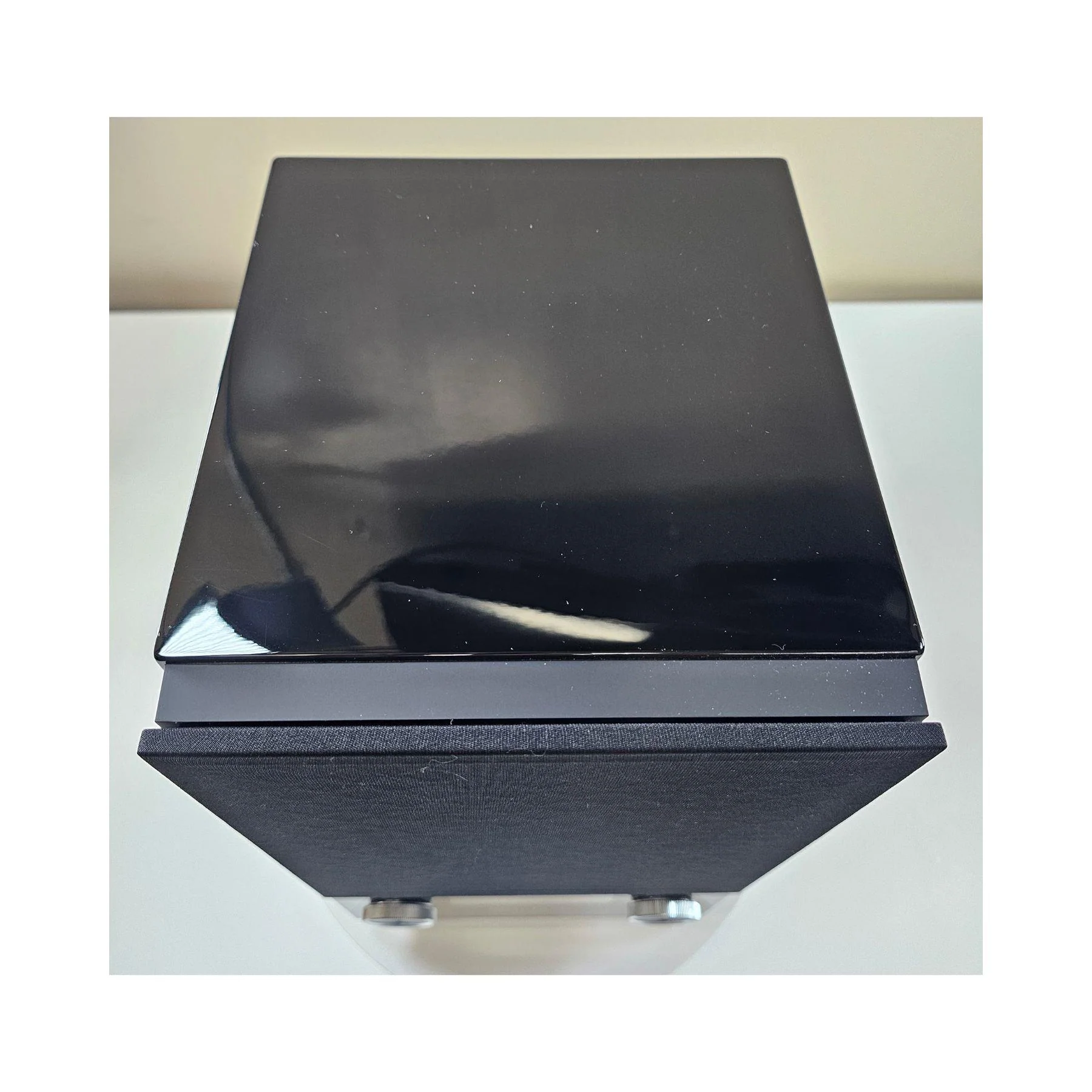 McIntosh RS150 - Wireless Loudspeaker - Preowned - No Manufacturer Warranty - Image 5