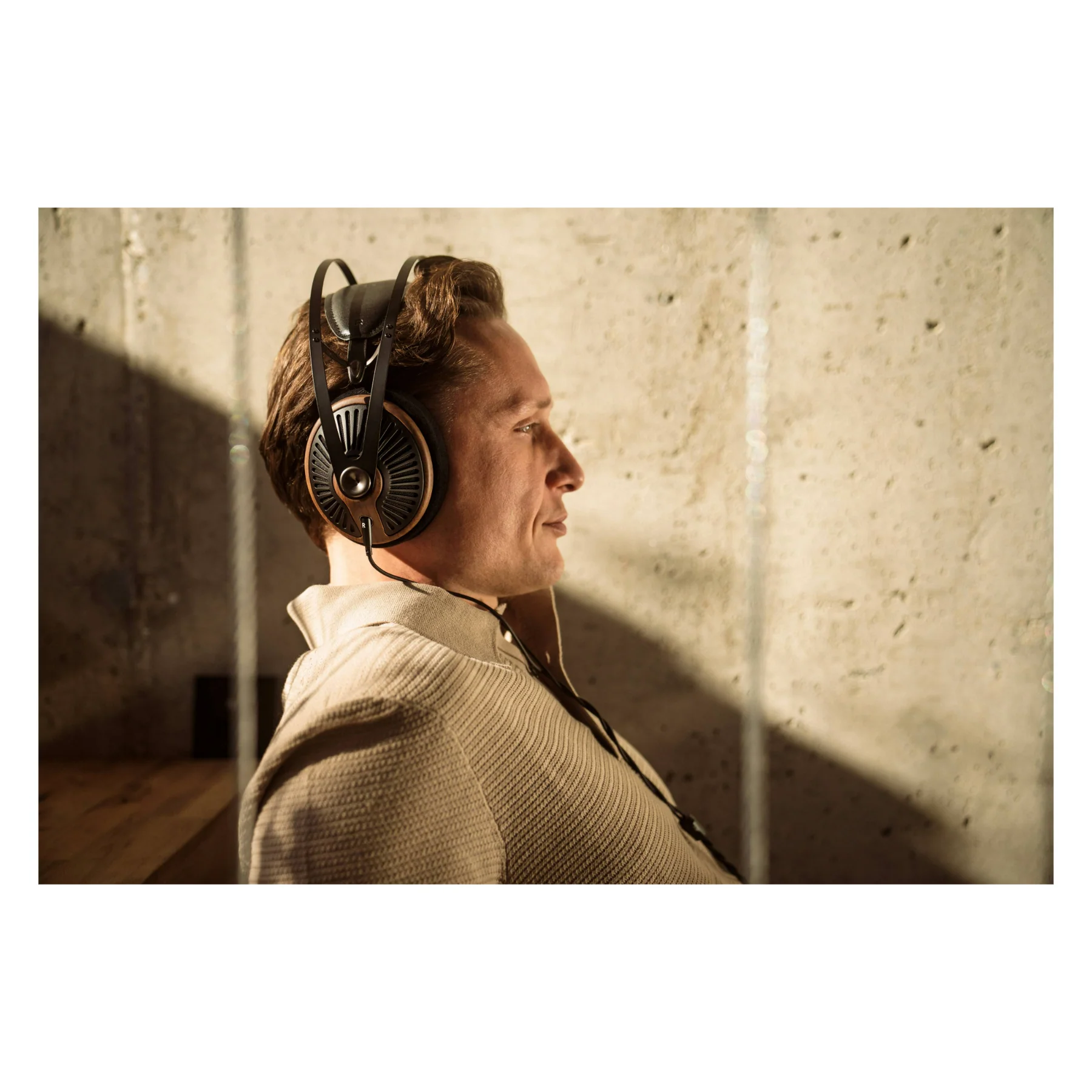 Meze Audio 105 Silva Open Back Headphones - Image 8