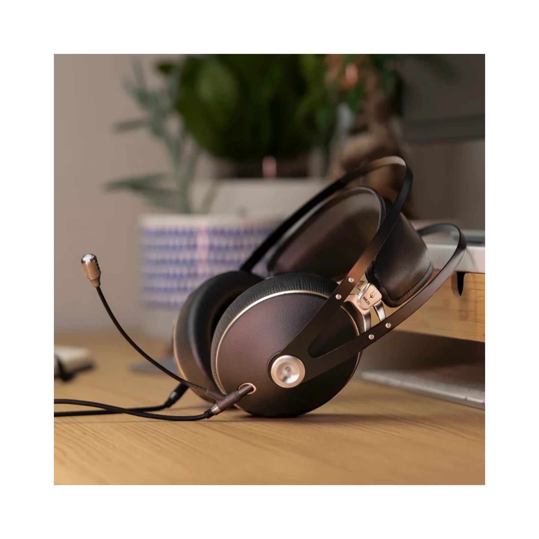 Meze Audio 99 Neo Headphones With Boom Mic - Clearance / Open Box - Image 4
