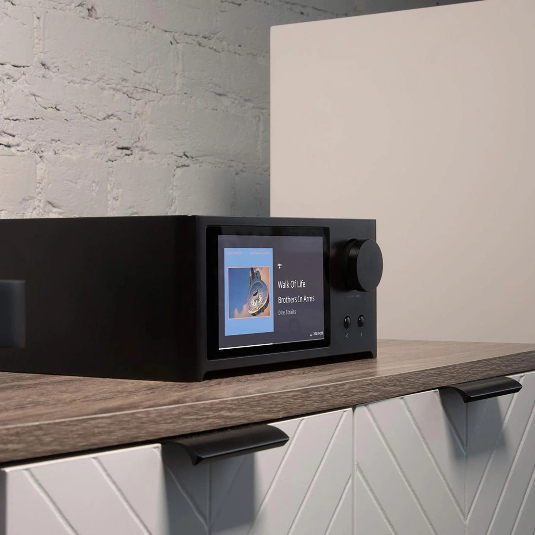 NAD C700V2 Integrated Amp Music Streamer - Image 4