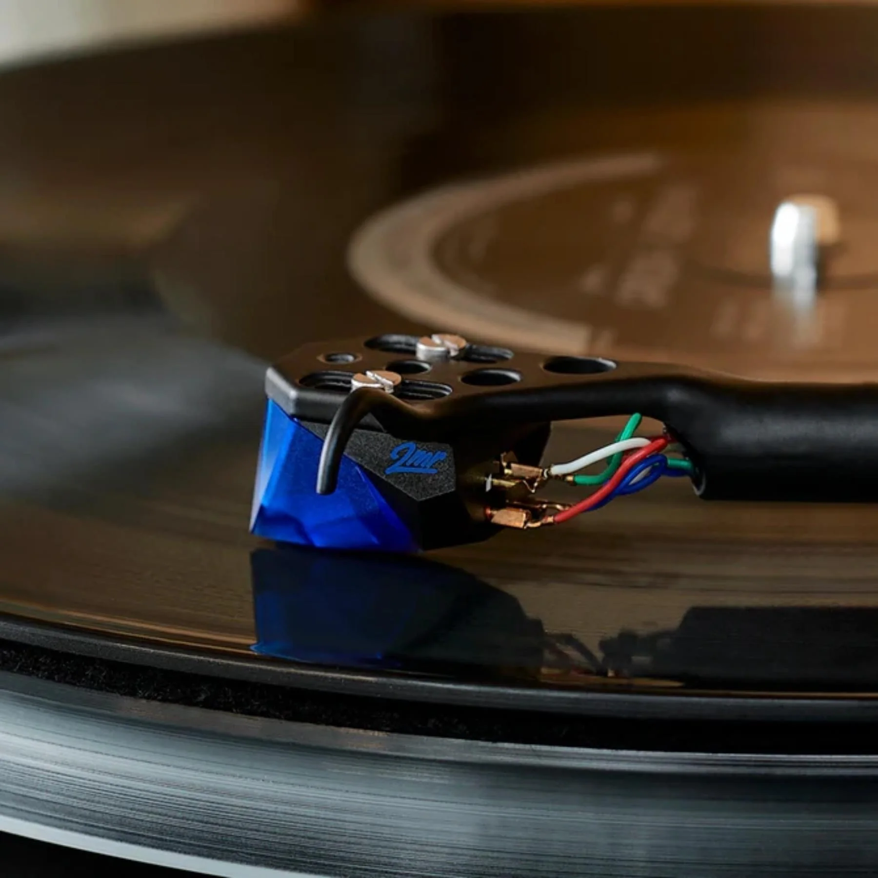 Ortofon 2MR Blue Moving Magnet Cartridge for Low-Profile Turntables - Image 2
