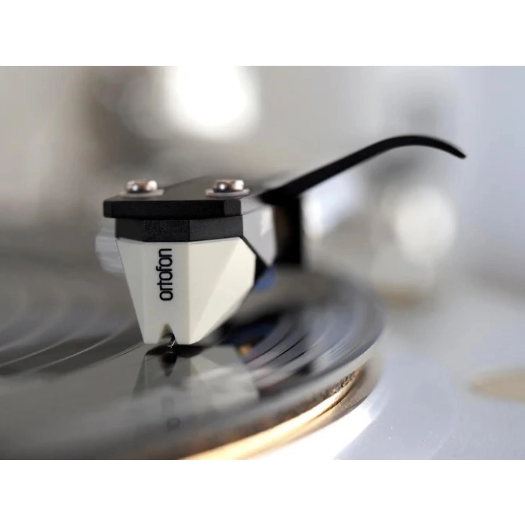 Ortofon 2M Mono Verso Moving Magnet Cartridge for Bottom Mount Headshells - Image 3