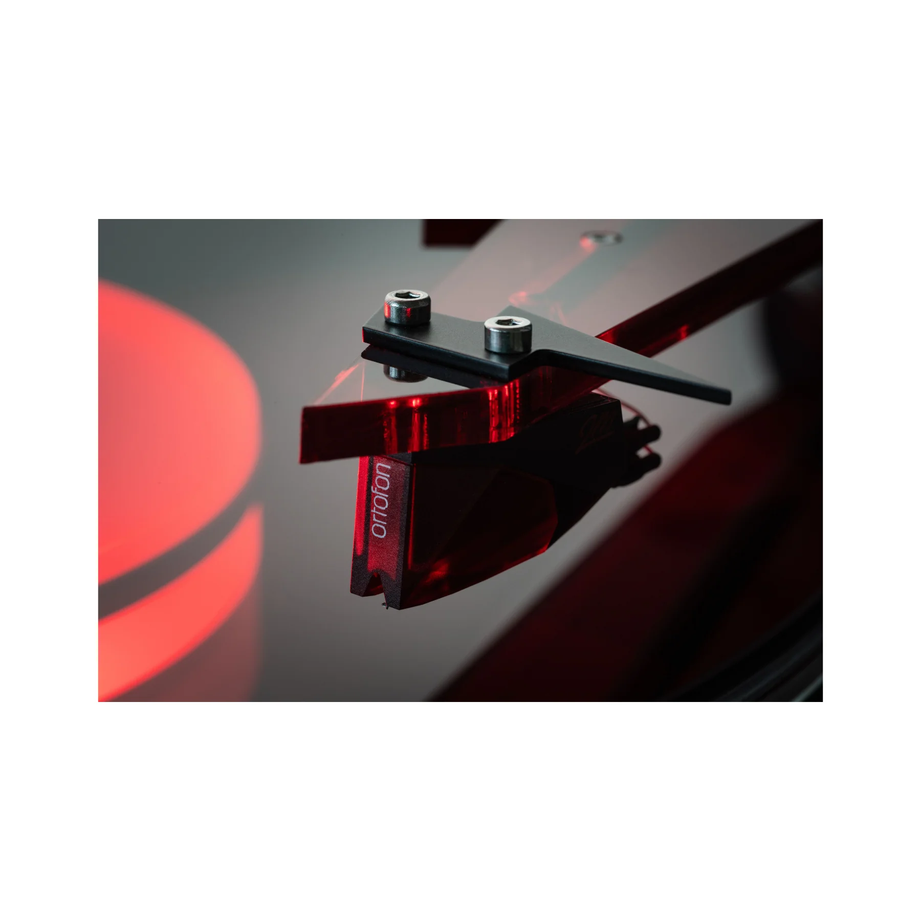 Pro-Ject AC/DC Artist Series Turntable - Image 4