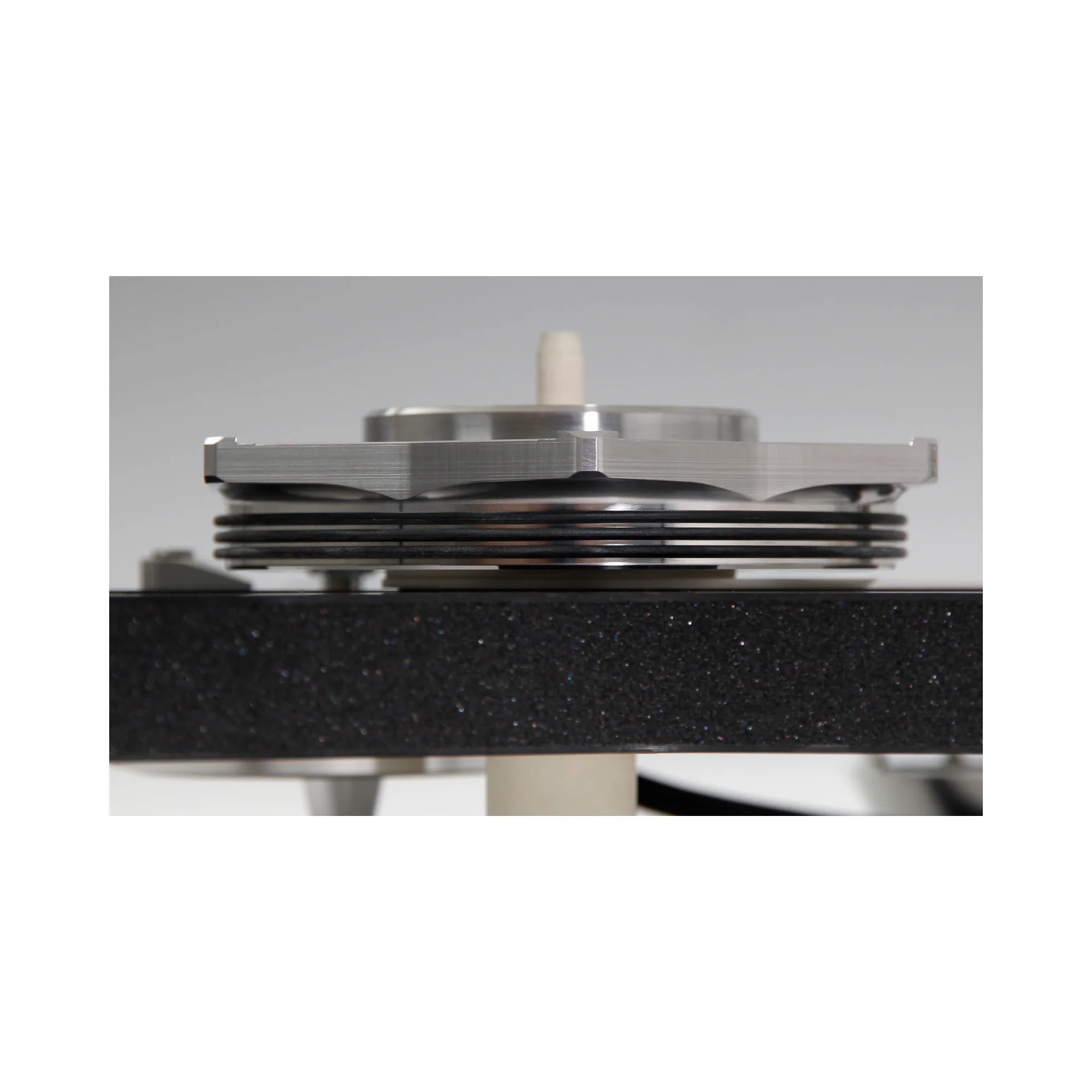 Rega Naia Reference Turntable (No Cartridge) - Image 4