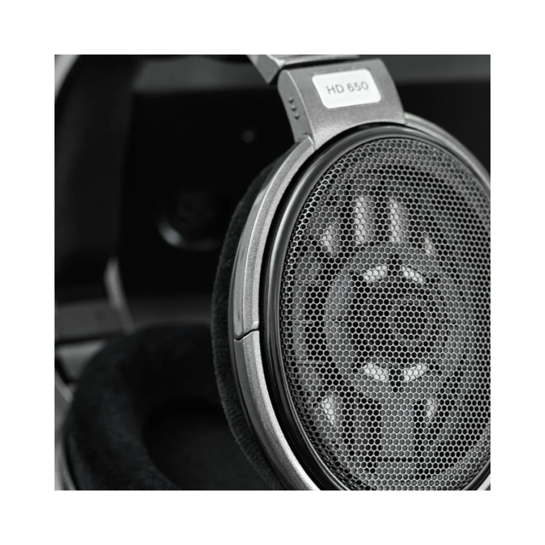 Sennheiser HD650 Open Back Headphones - Clearance / Open Box - Image 3