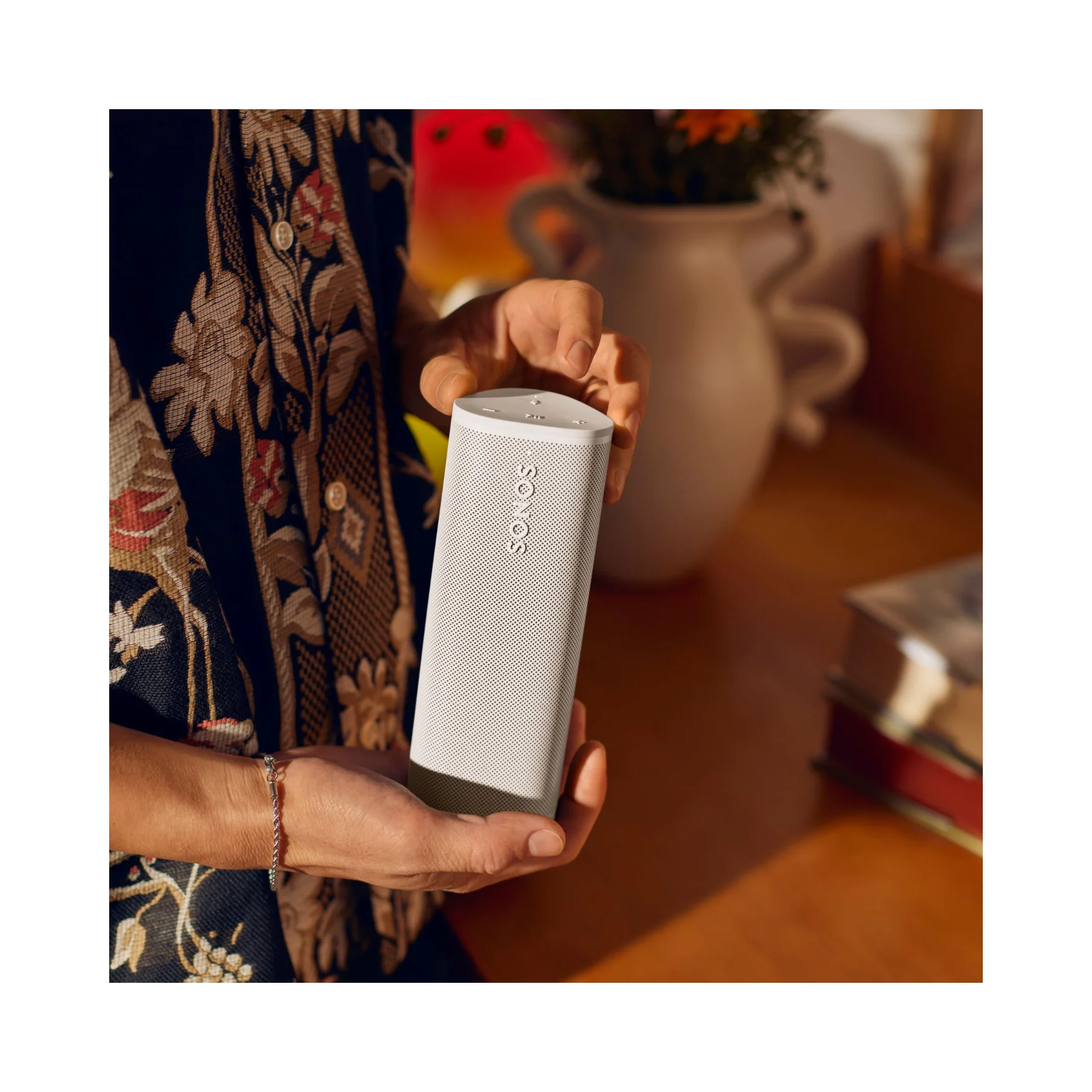 Sonos Roam 2 Wireless Portable BT Speaker (White) - Clearance / Open Box - Image 4