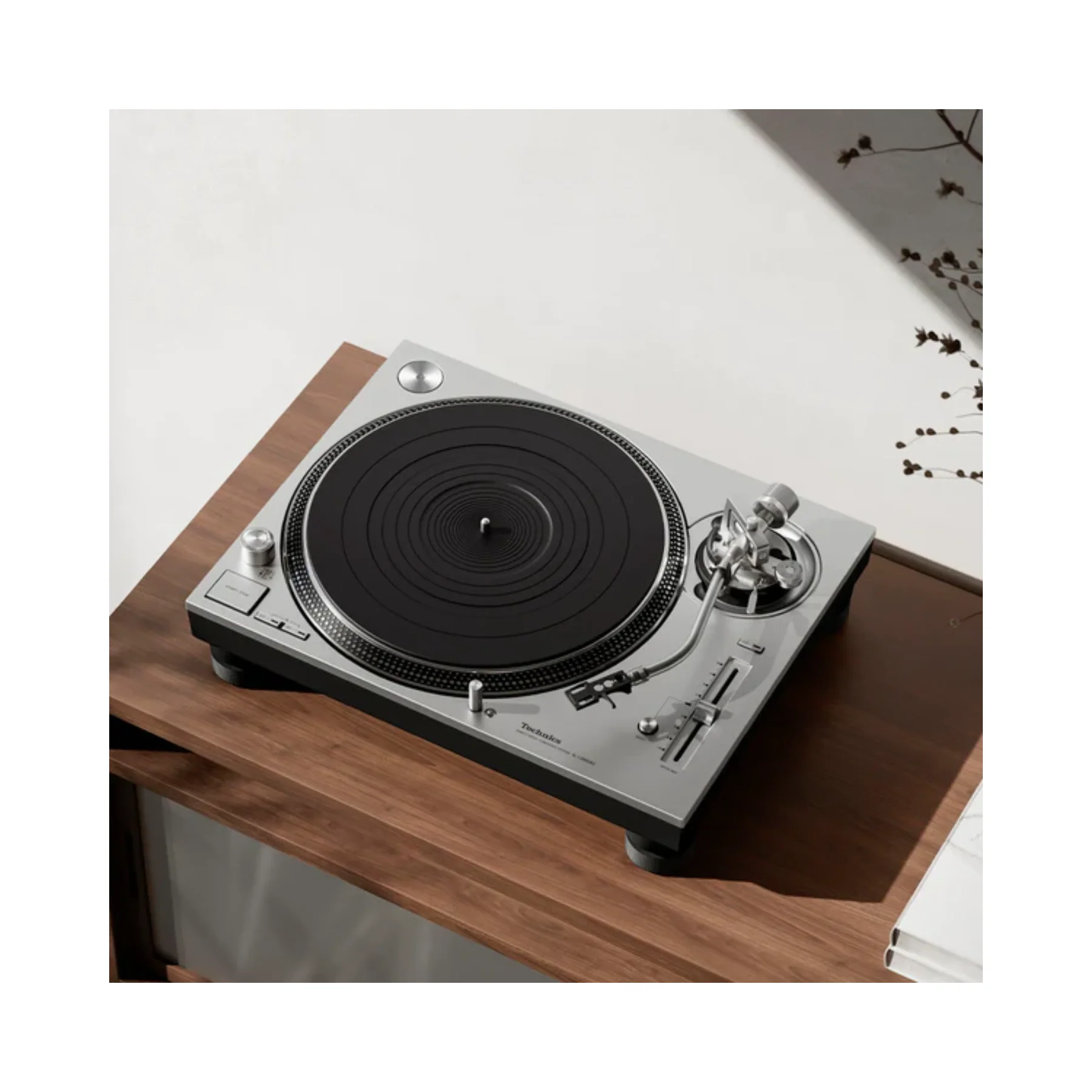 Technics SL-1200GR2 Direct Drive Turntable System II - Image 5