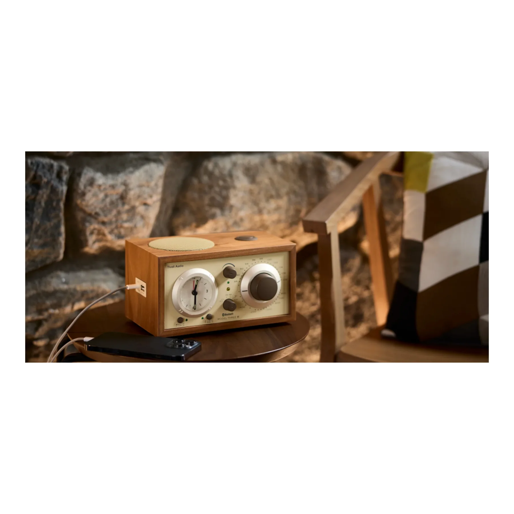 Tivoli Audio Model Three BT USB-C/A Clock Radio - Image 8