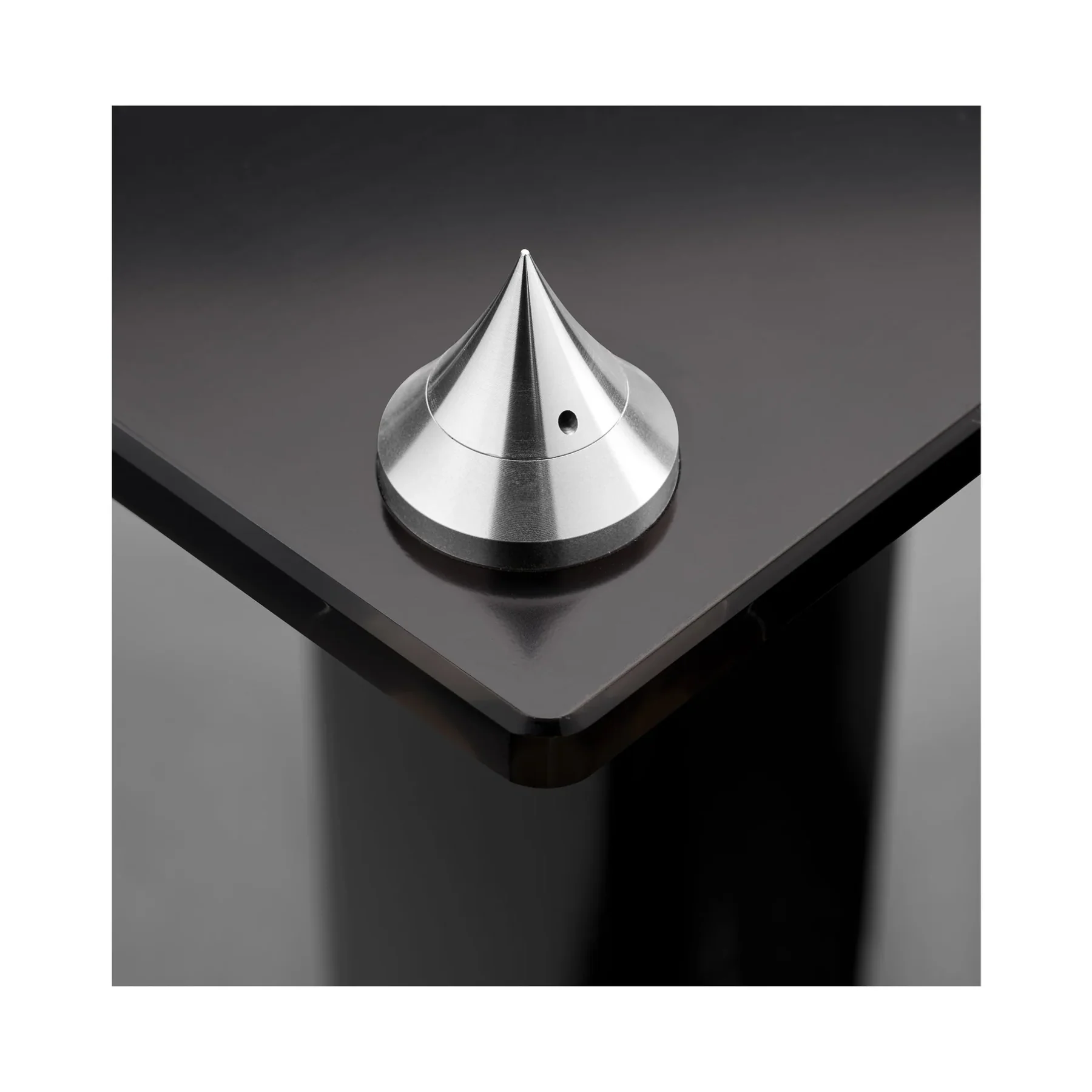 Triangle S05 Speaker Stand Pair (Black) - Clearance / Open Box - Image 3